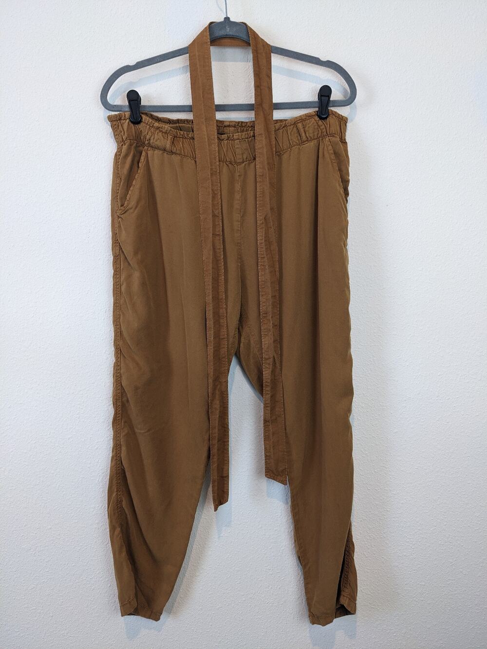 Sanctuary Paperbag Pants Gold Spice Brown Large Elastic Waist Pockets Cropped